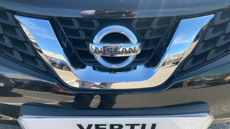 Nissan Juke 1.5 dCi N-Connecta 5dr Diesel Hatchback